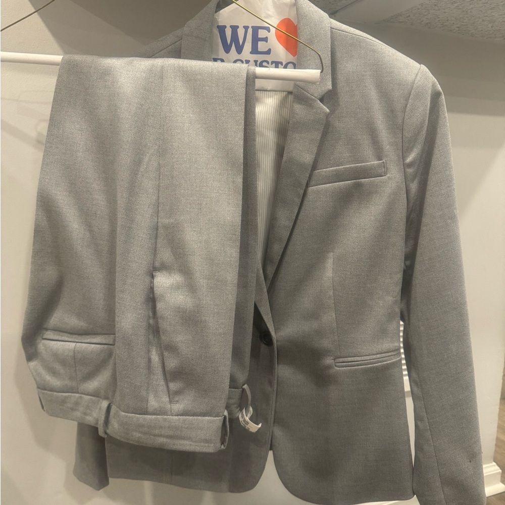 Banana Republic Women’s suit